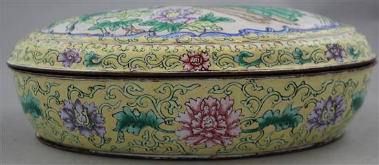 A Chinese enamel Canton enamel oval box and cover, late 19th / early 20th century, 26.5cm